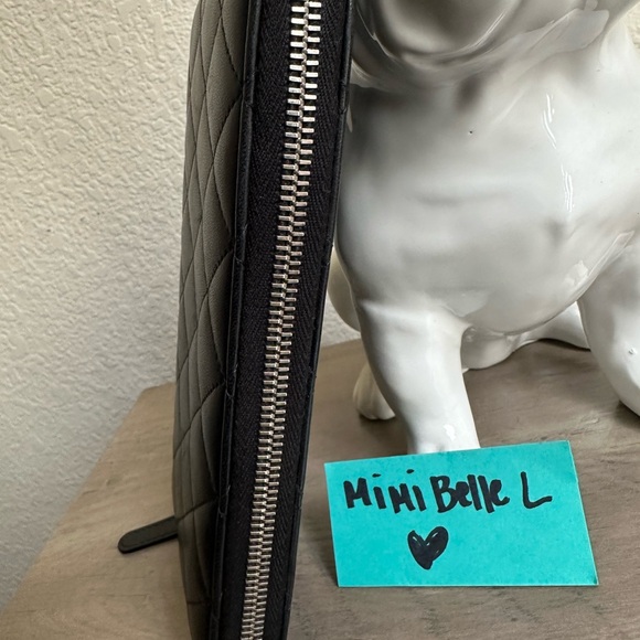 CHANEL ZIP AROUND WALLET LAMBSKIN W/ Silver HW - Picture 4 of 12